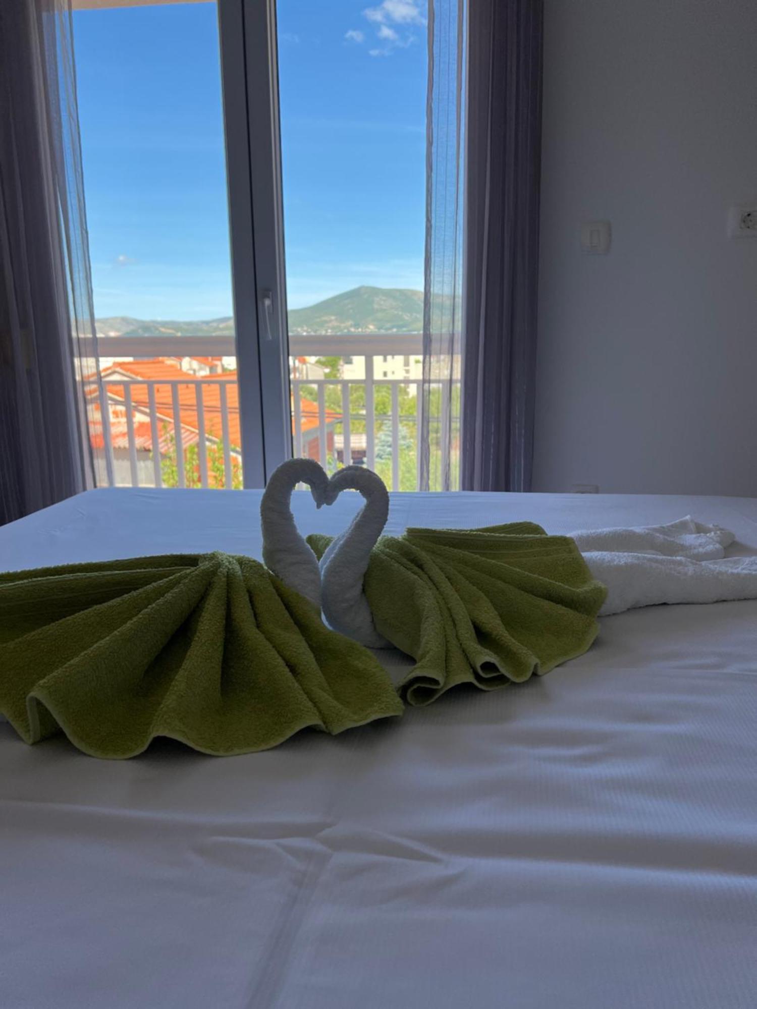 Apartment Marija 2 Near Split Каштела Экстерьер фото