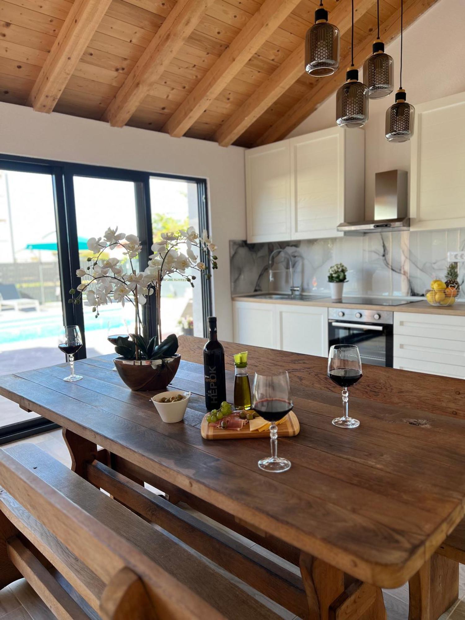 Apartment Marija 2 Near Split Каштела Экстерьер фото