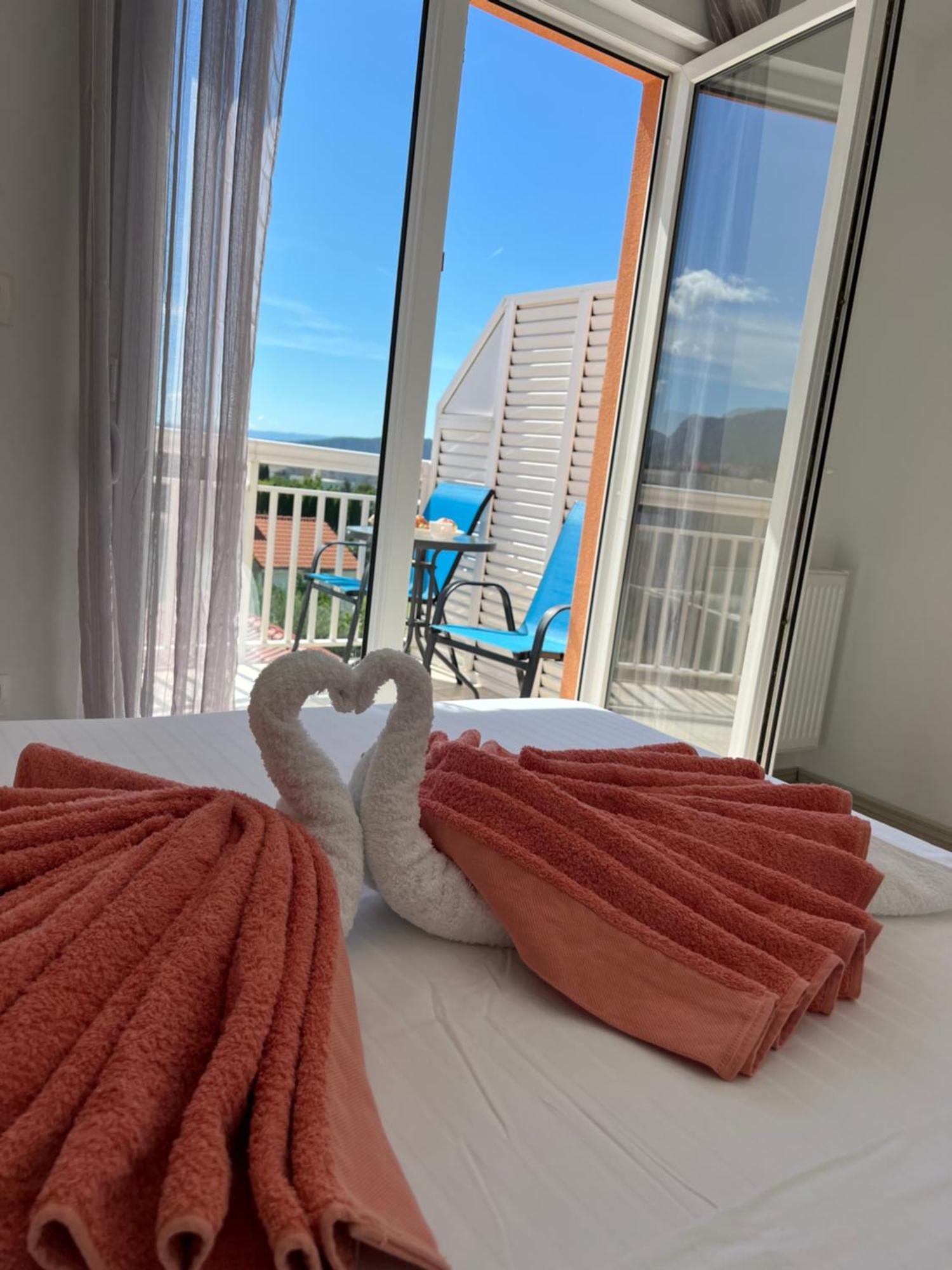 Apartment Marija 2 Near Split Каштела Экстерьер фото