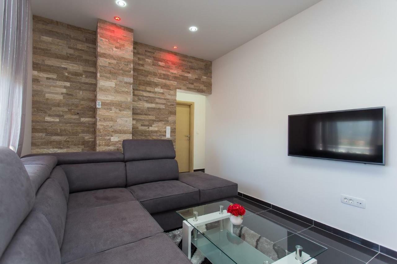 Apartment Marija 2 Near Split Каштела Экстерьер фото